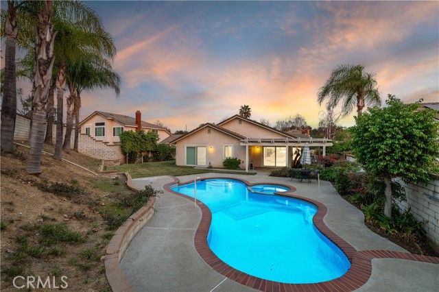 5575 Lakeview, La Verne, CA 91750