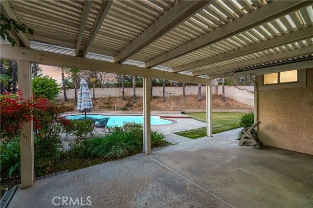 5575 Lakeview, La Verne, CA 91750