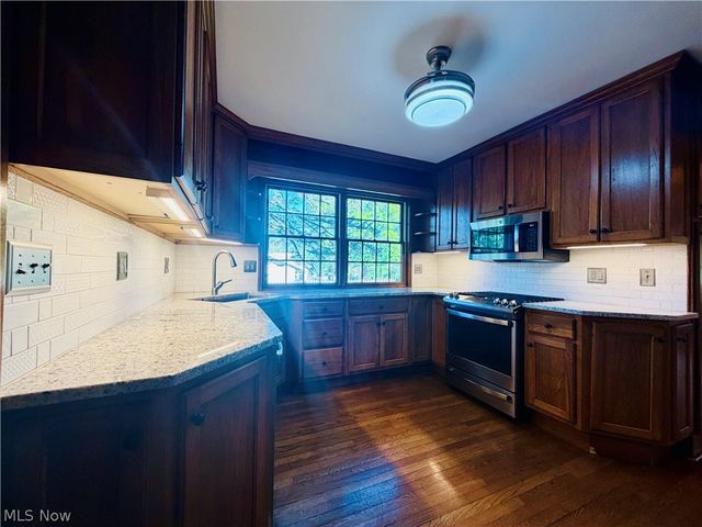 19510 Lunn Road, Strongsville, OH 44149