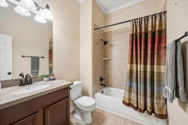 622 W Fork, Webster, TX 77598
