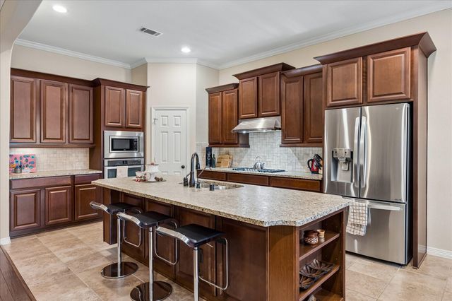 622 W Fork, Webster, TX 77598