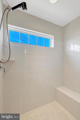 8932 DAHLGREN RIDGE RD, Manassas, VA 20111