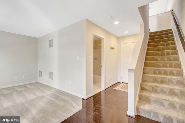 8932 DAHLGREN RIDGE RD, Manassas, VA 20111