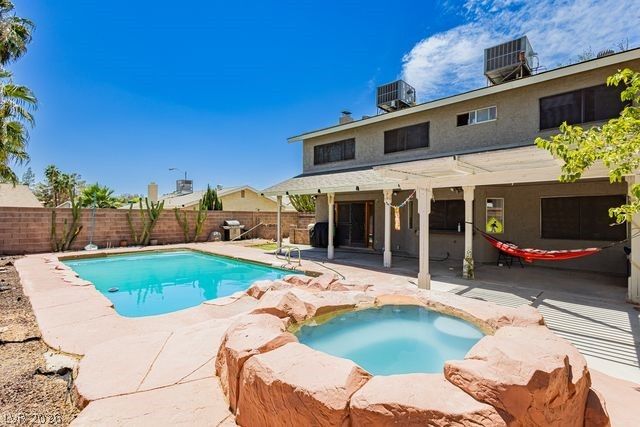 5436 El Roble Court, Las Vegas, NV 89120