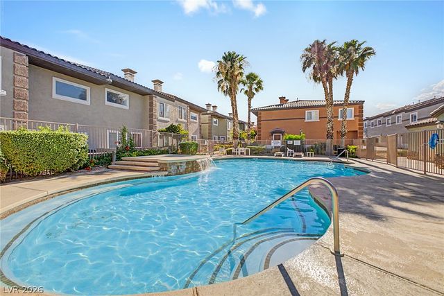 10514 Gold Shadow Avenue, Las Vegas, NV 89129