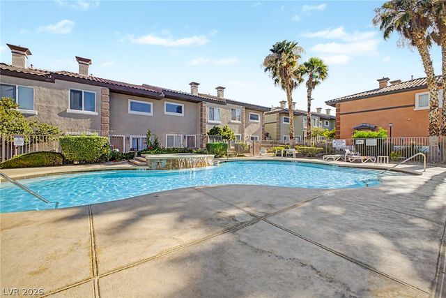 10514 Gold Shadow Avenue, Las Vegas, NV 89129