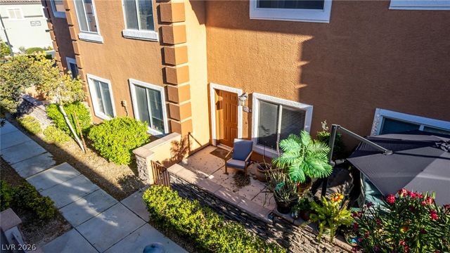 10514 Gold Shadow Avenue, Las Vegas, NV 89129