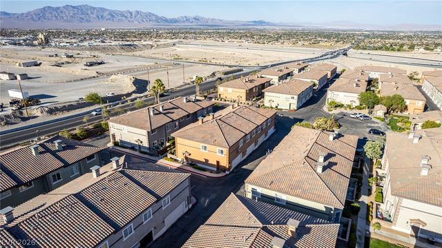 10514 Gold Shadow Avenue, Las Vegas, NV 89129
