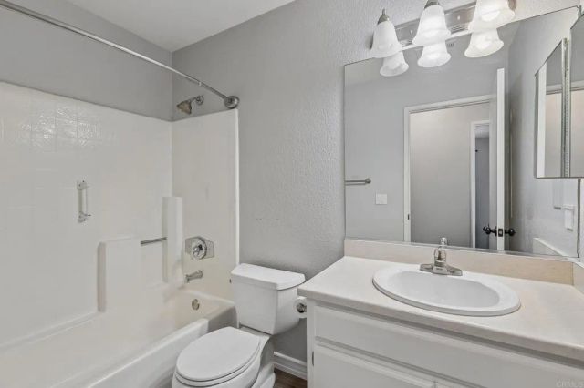 1241 E Street, Ramona, CA 92065