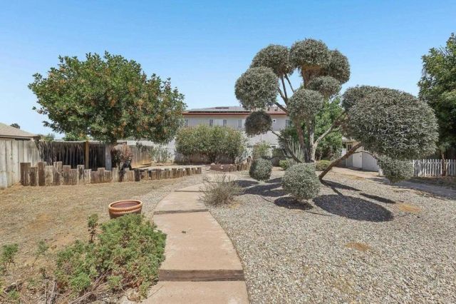 1241 E Street, Ramona, CA 92065
