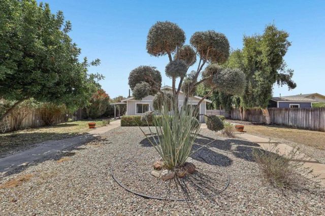 1241 E Street, Ramona, CA 92065