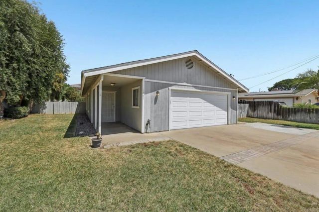 1241 E Street, Ramona, CA 92065