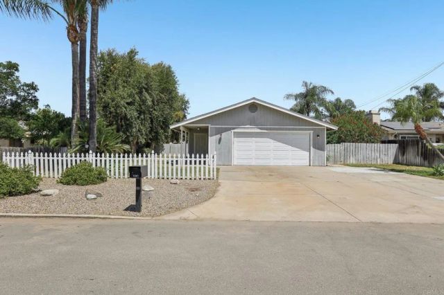 1241 E Street, Ramona, CA 92065