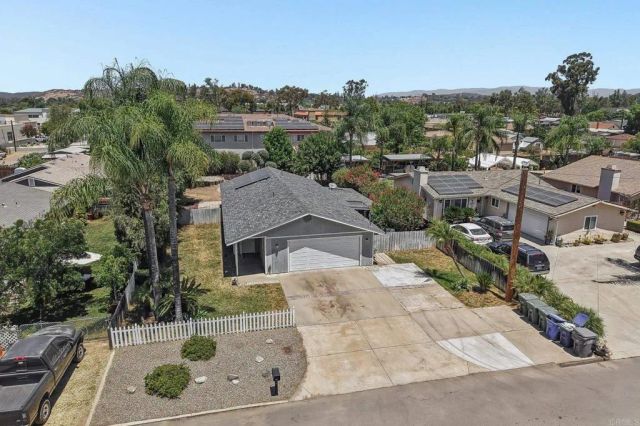 1241 E Street, Ramona, CA 92065