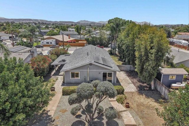 1241 E Street, Ramona, CA 92065