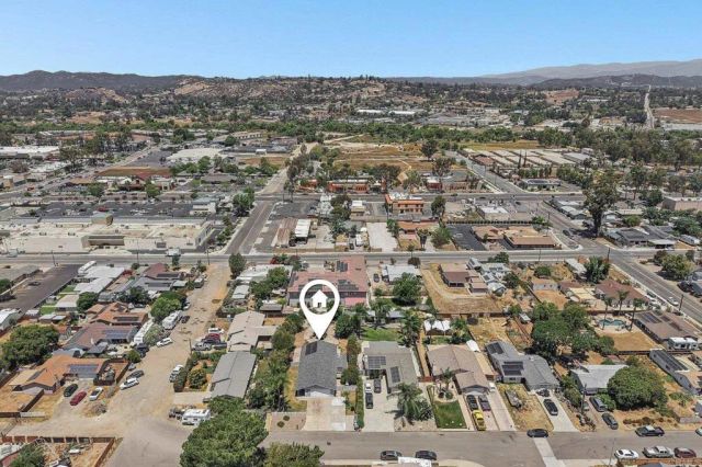 1241 E Street, Ramona, CA 92065