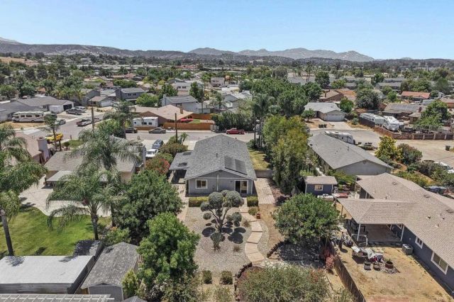 1241 E Street, Ramona, CA 92065
