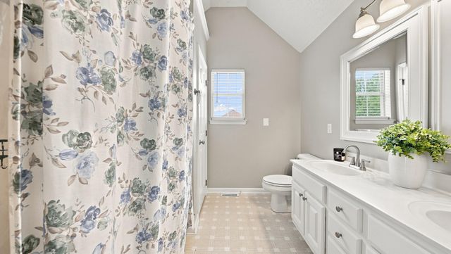 6179 Pringle Drive, Ooltewah, TN 37363