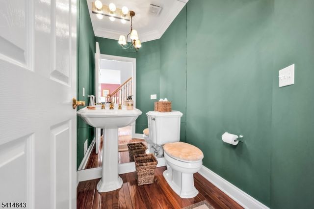 24 Vista Dr, Mount Olive Twp., NJ 07836