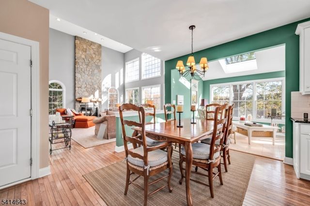 24 Vista Dr, Mount Olive Twp., NJ 07836