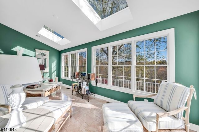 24 Vista Dr, Mount Olive Twp., NJ 07836