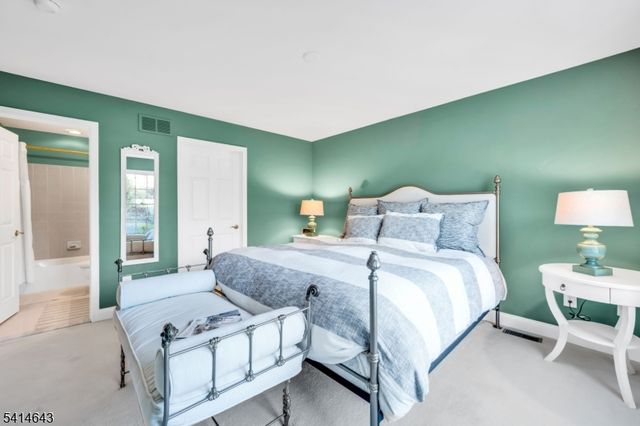 24 Vista Dr, Mount Olive Twp., NJ 07836