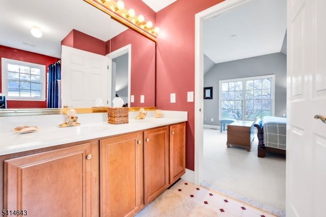 24 Vista Dr, Mount Olive Twp., NJ 07836