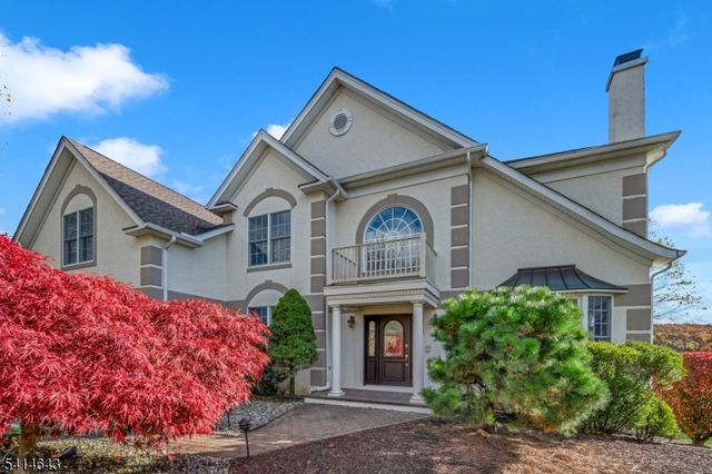 24 Vista Dr, Mount Olive Twp., NJ 07836