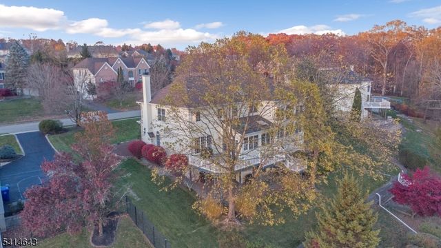 24 Vista Dr, Mount Olive Twp., NJ 07836