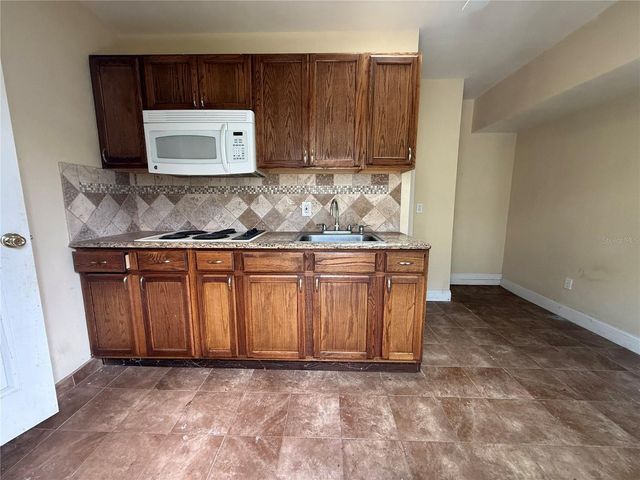 5710 JOYCE STREET, Orlando, FL 32839