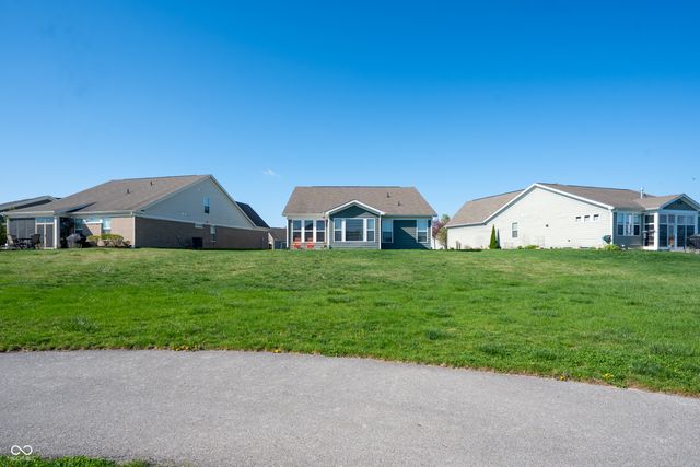 8771 N Brookside Boulevard, Mccordsville, IN 46055