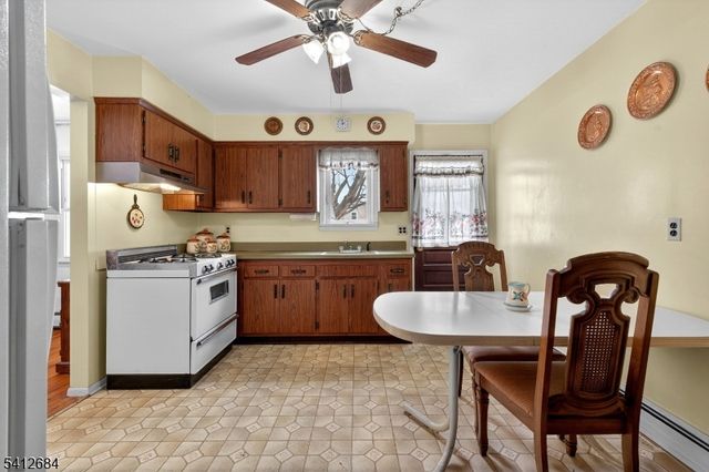 162 Dundee Ave, Paterson City, NJ 07503