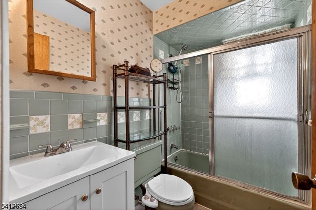 162 Dundee Ave, Paterson City, NJ 07503