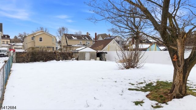 162 Dundee Ave, Paterson City, NJ 07503