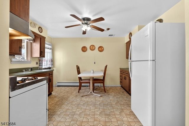 162 Dundee Ave, Paterson City, NJ 07503