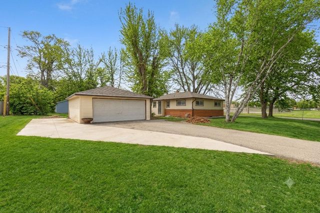 7934 N Edgeworth DRIVE, Milwaukee, WI 53223