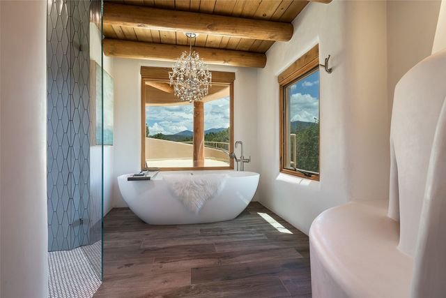 1233 N Summit Drive, Santa Fe, NM 87501