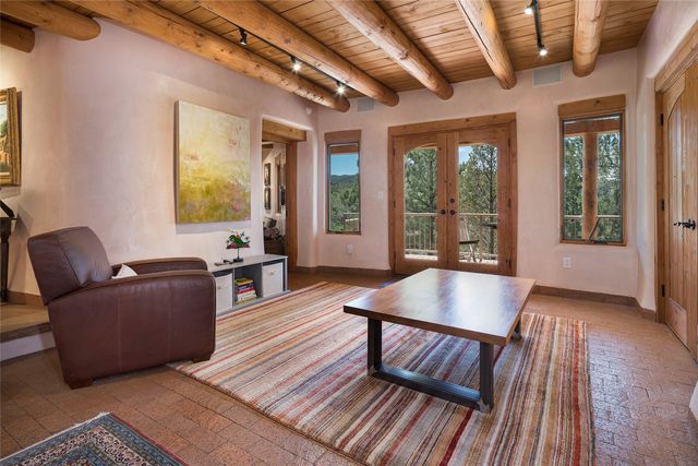1233 N Summit Drive, Santa Fe, NM 87501