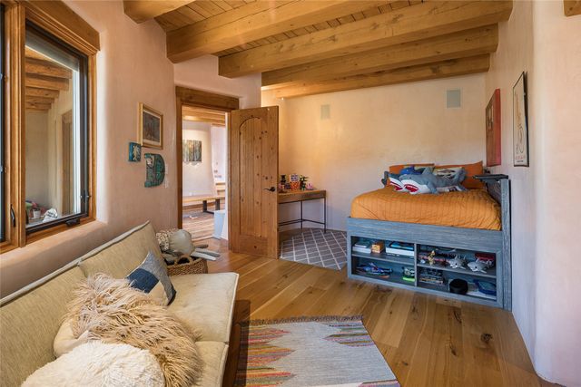 1233 N Summit Drive, Santa Fe, NM 87501
