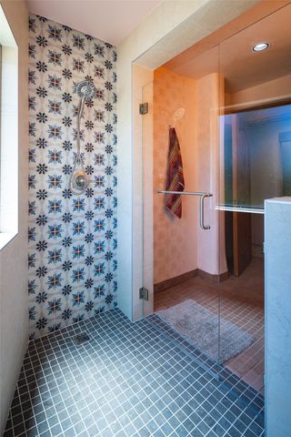 1233 N Summit Drive, Santa Fe, NM 87501