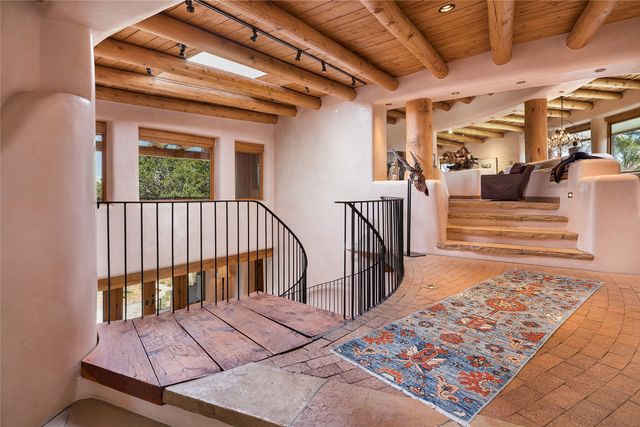 1233 N Summit Drive, Santa Fe, NM 87501