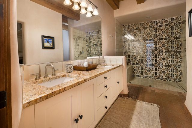 1233 N Summit Drive, Santa Fe, NM 87501