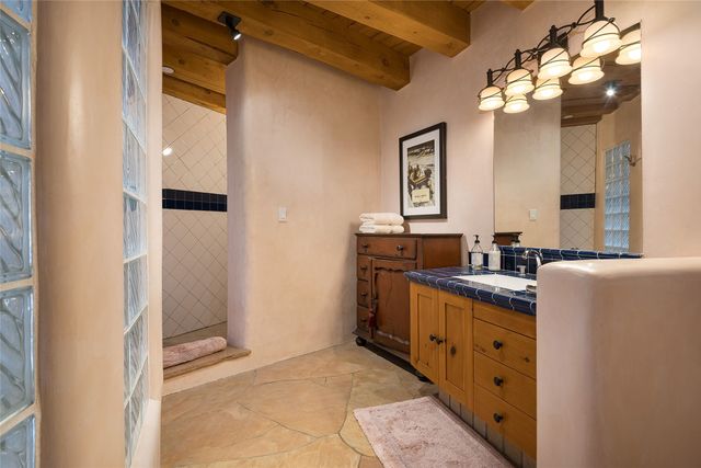 1233 N Summit Drive, Santa Fe, NM 87501