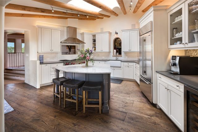 1233 N Summit Drive, Santa Fe, NM 87501