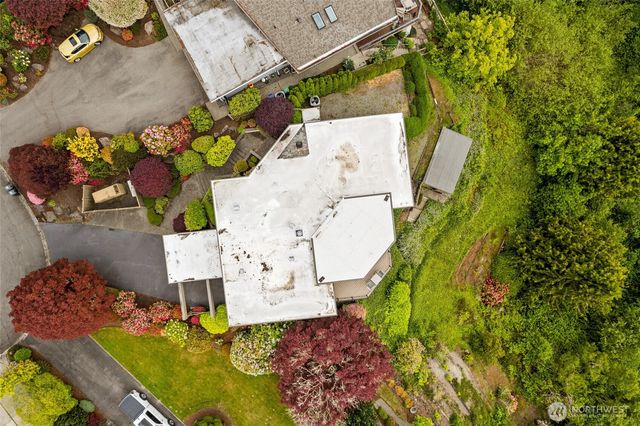 1919 SW Cove Point Road, Burien, WA 98146