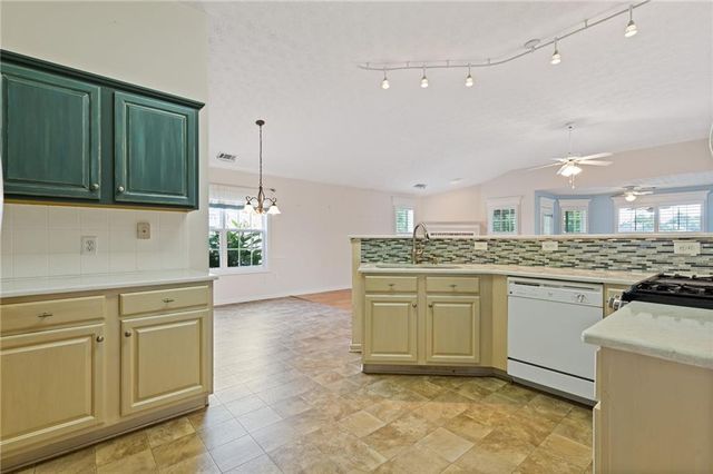 112 Clubhouse Drive, Jefferson, GA 30549