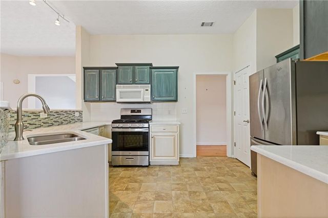 112 Clubhouse Drive, Jefferson, GA 30549
