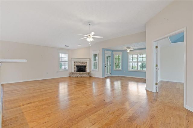 112 Clubhouse Drive, Jefferson, GA 30549