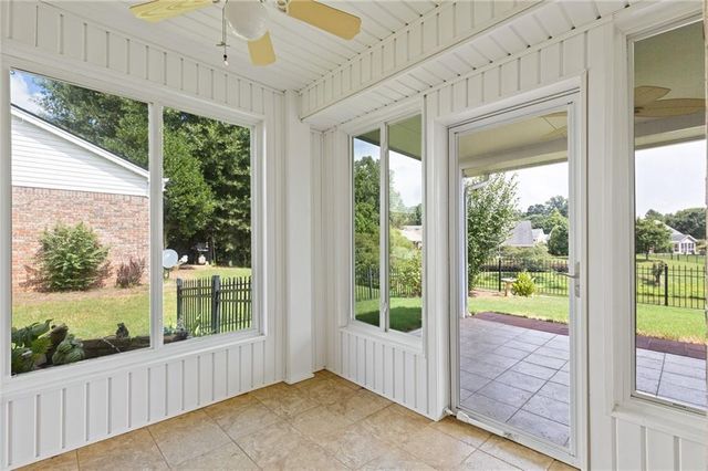 112 Clubhouse Drive, Jefferson, GA 30549