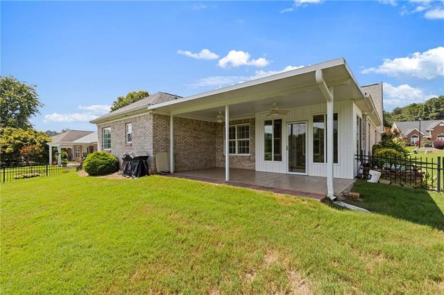 112 Clubhouse Drive, Jefferson, GA 30549